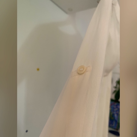 BCBGMaxAzria White V-Neck Long Sleeves Blouse - Picture 6 of 15